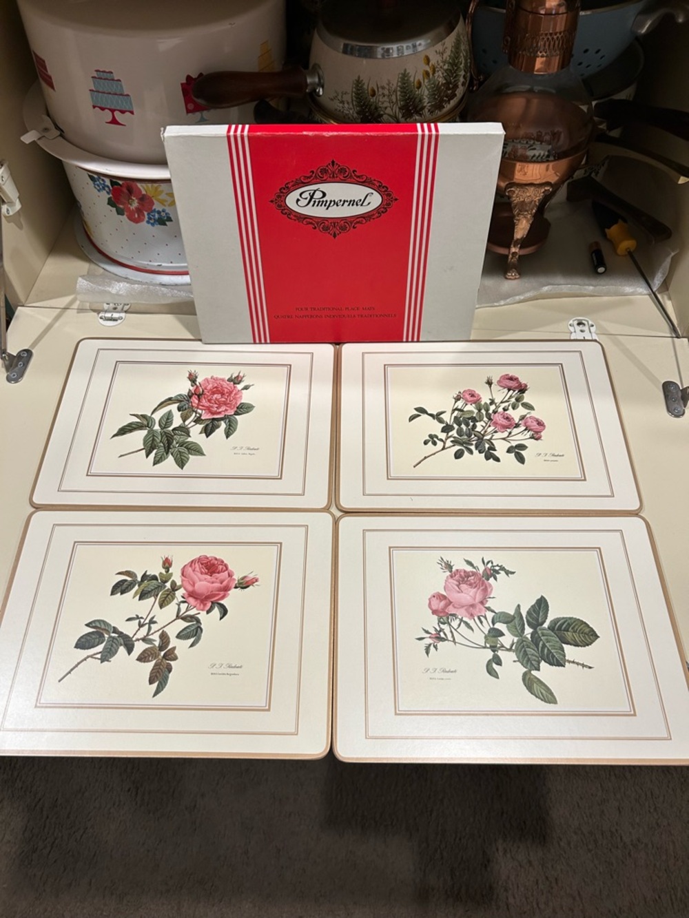 Imperial Floral Rose Placemats - Set of 4, Cream with Pink Roses